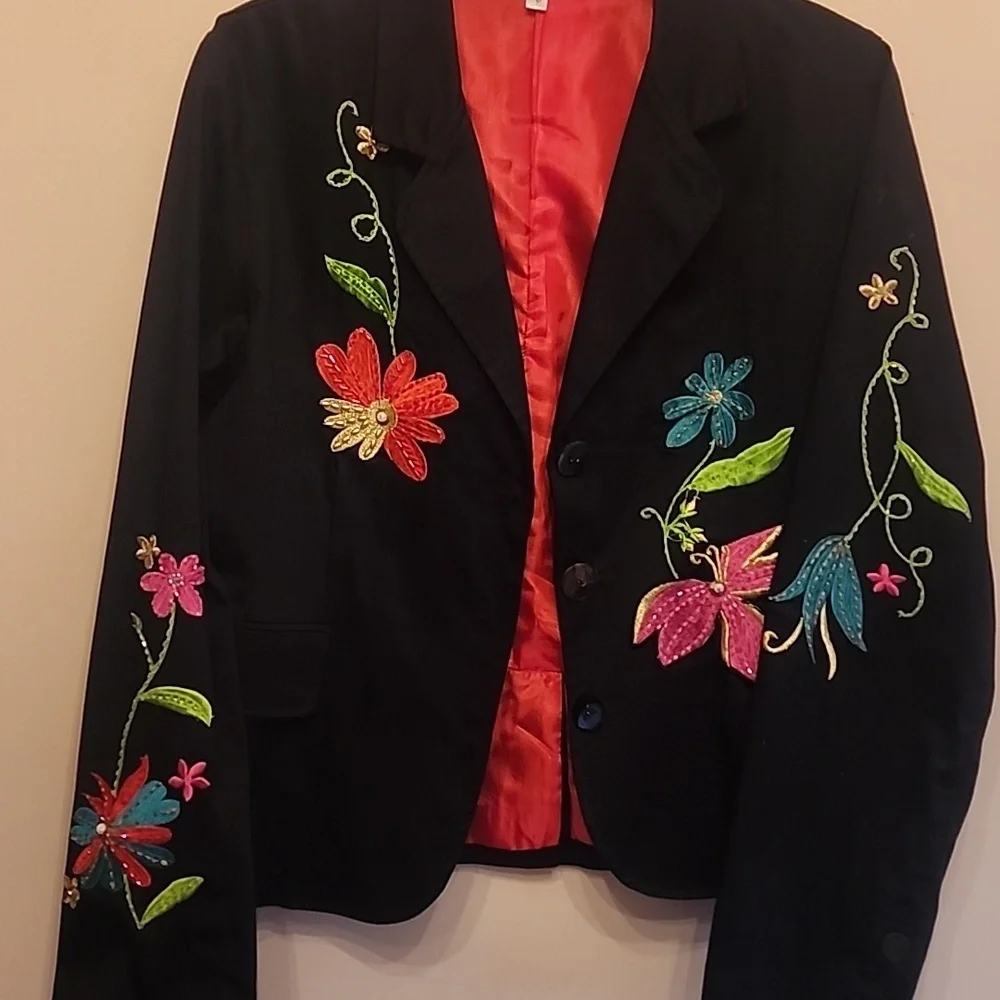 Black embroided, beaded floral jacket size M - Picture 3 of 4